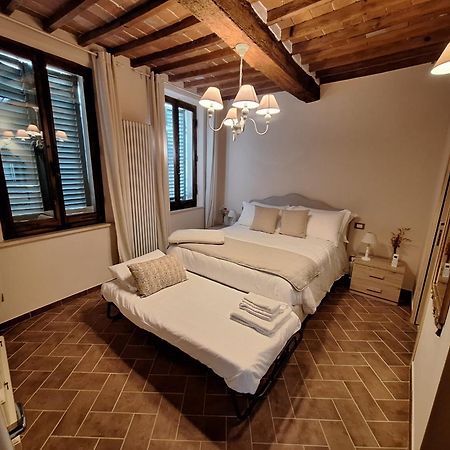 Lastamperia19 Camere-Rooms Montepulciano Stazione Exteriör bild