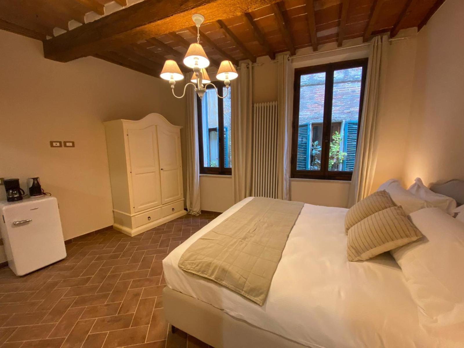 Lastamperia19 Camere-Rooms Montepulciano Stazione Exteriör bild