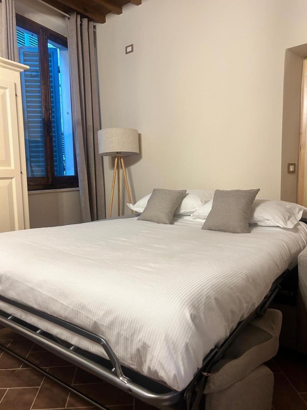 Lastamperia19 Camere-Rooms Montepulciano Stazione Exteriör bild
