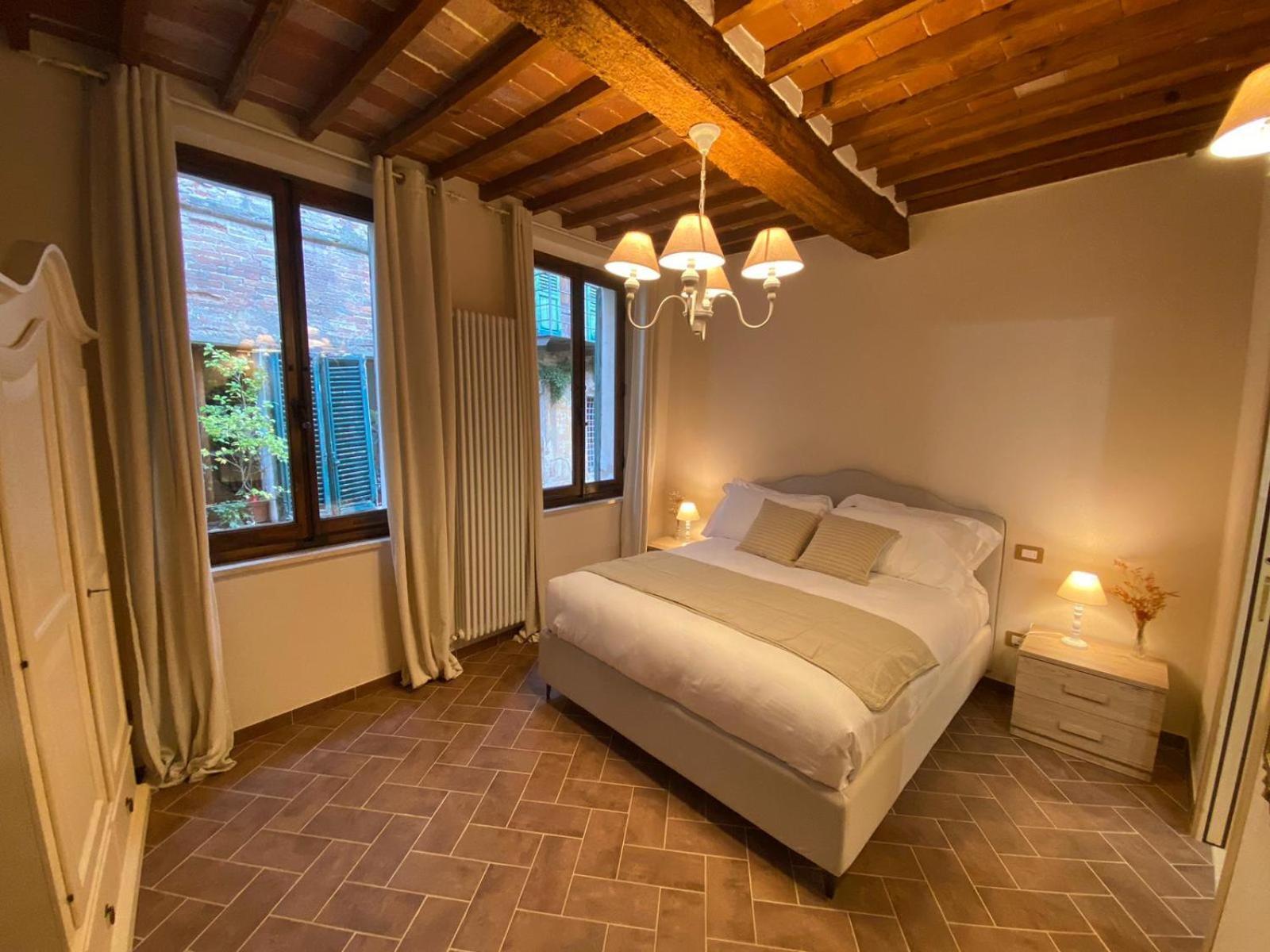 Lastamperia19 Camere-Rooms Montepulciano Stazione Exteriör bild