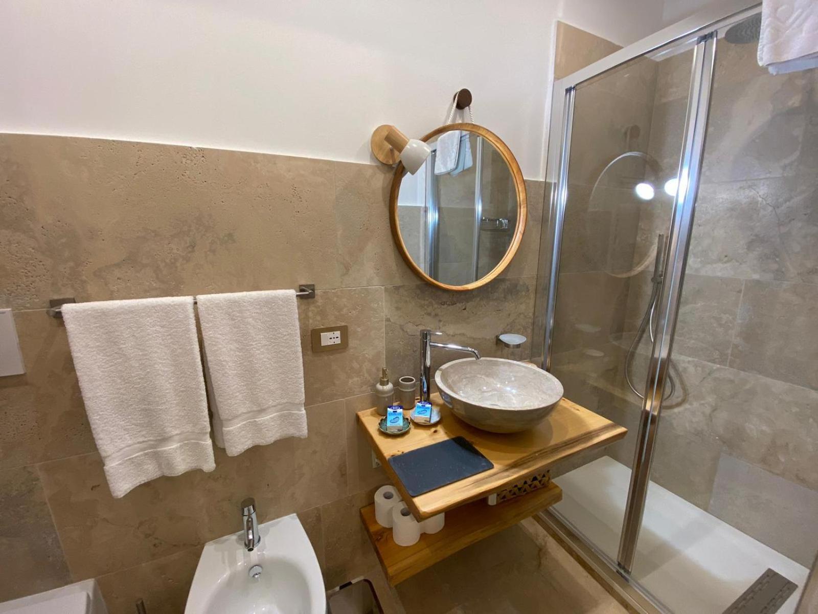 Lastamperia19 Camere-Rooms Montepulciano Stazione Exteriör bild
