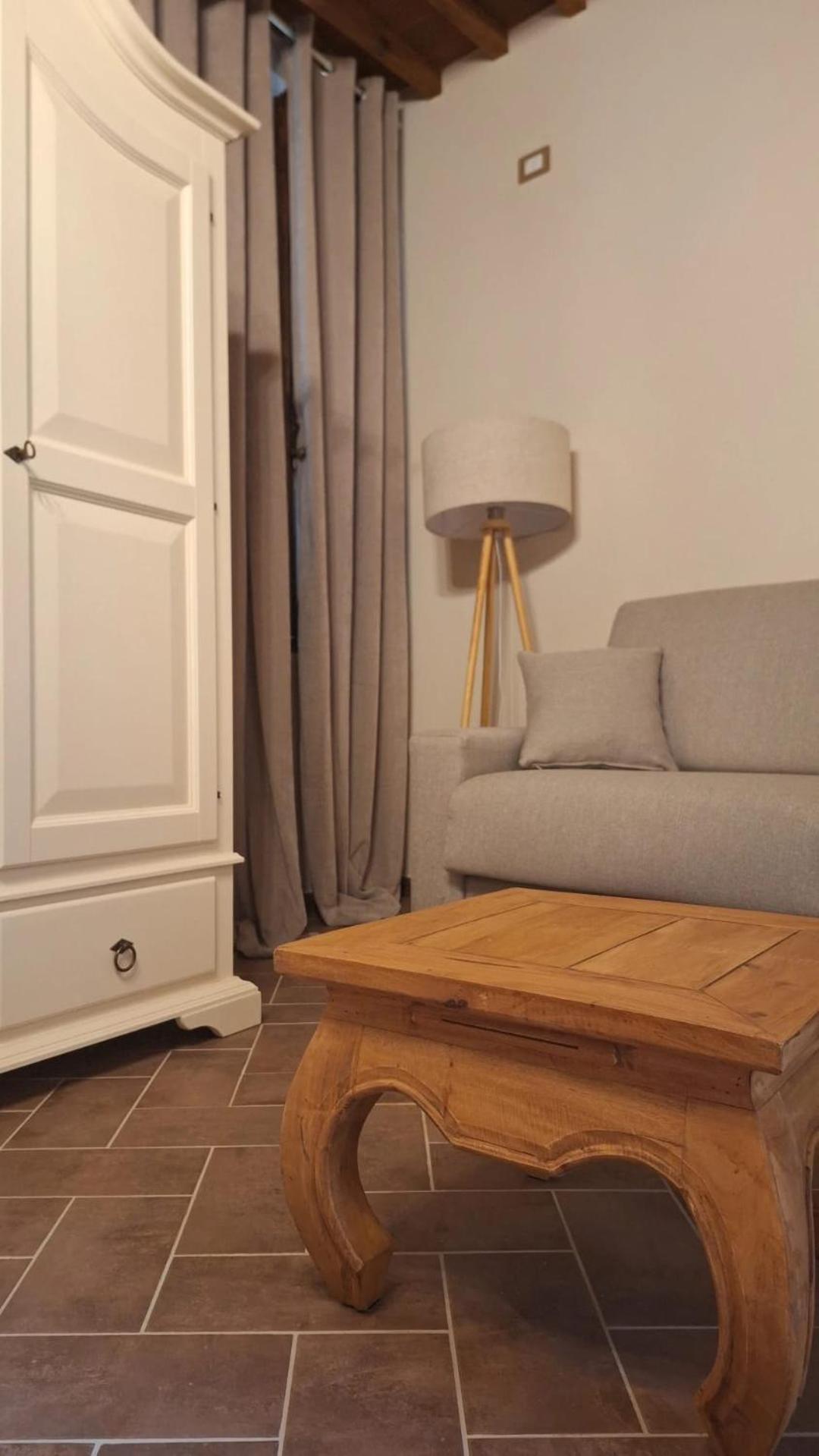 Lastamperia19 Camere-Rooms Montepulciano Stazione Exteriör bild