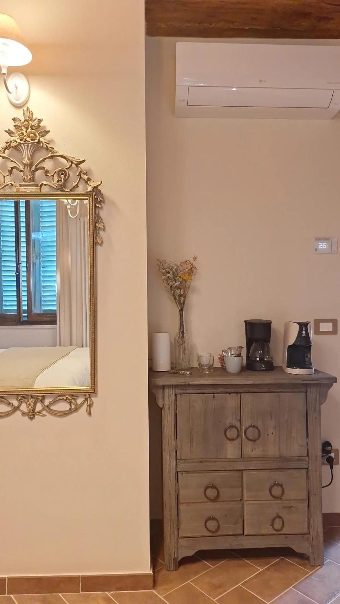 Lastamperia19 Camere-Rooms Montepulciano Stazione Exteriör bild