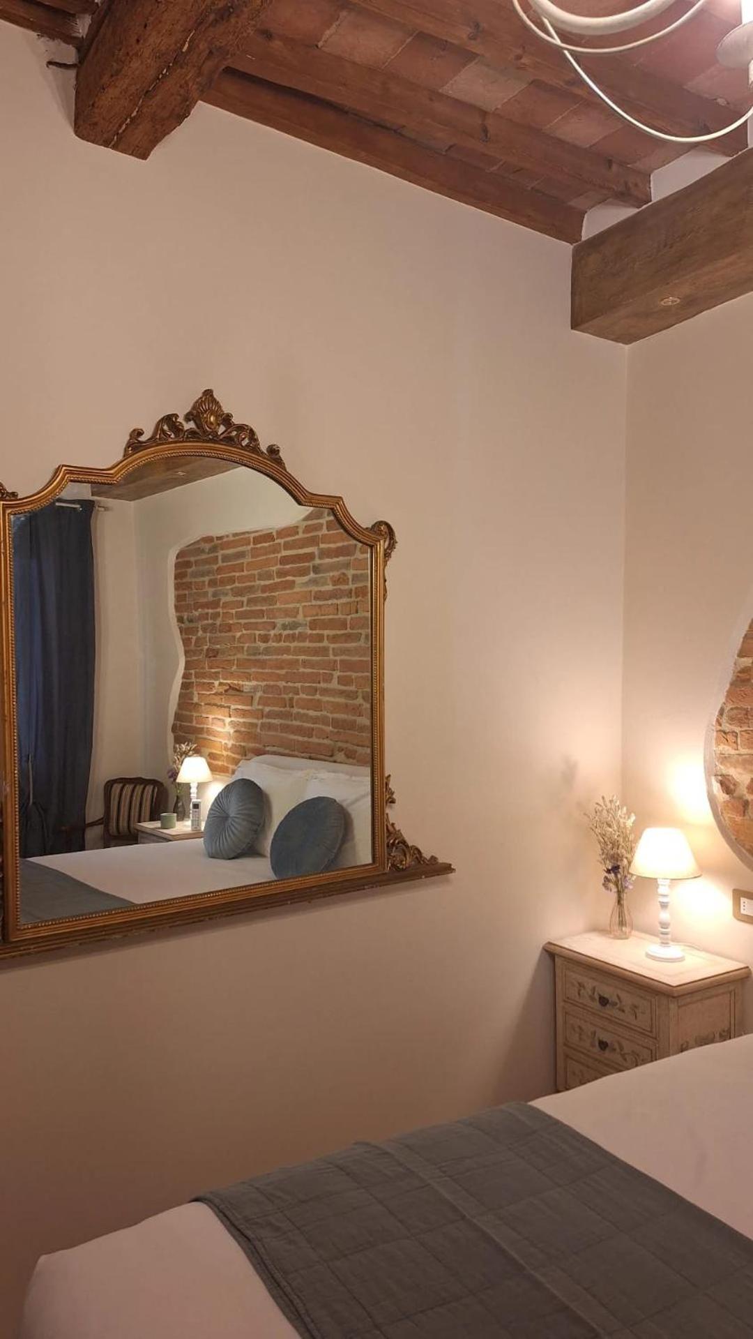 Lastamperia19 Camere-Rooms Montepulciano Stazione Exteriör bild